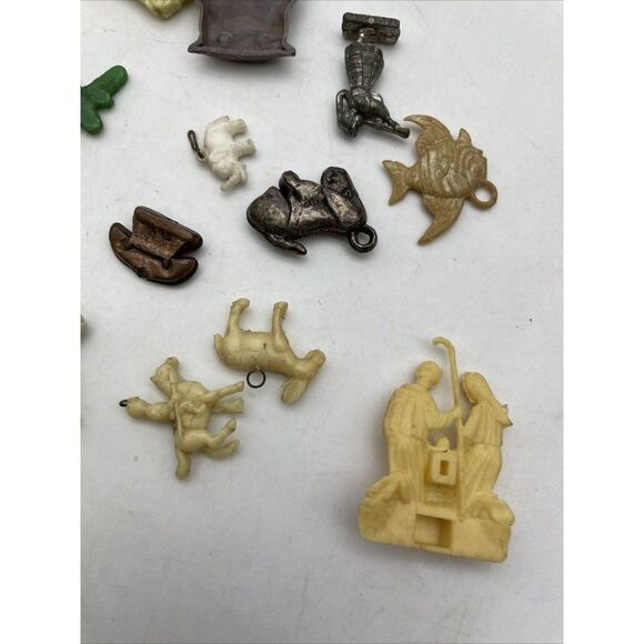 Vintage Mixed Lot of Cracker Jack Bubble Gum Machine Prizes Charms Toys Rare HTF - Picture 8 of 9